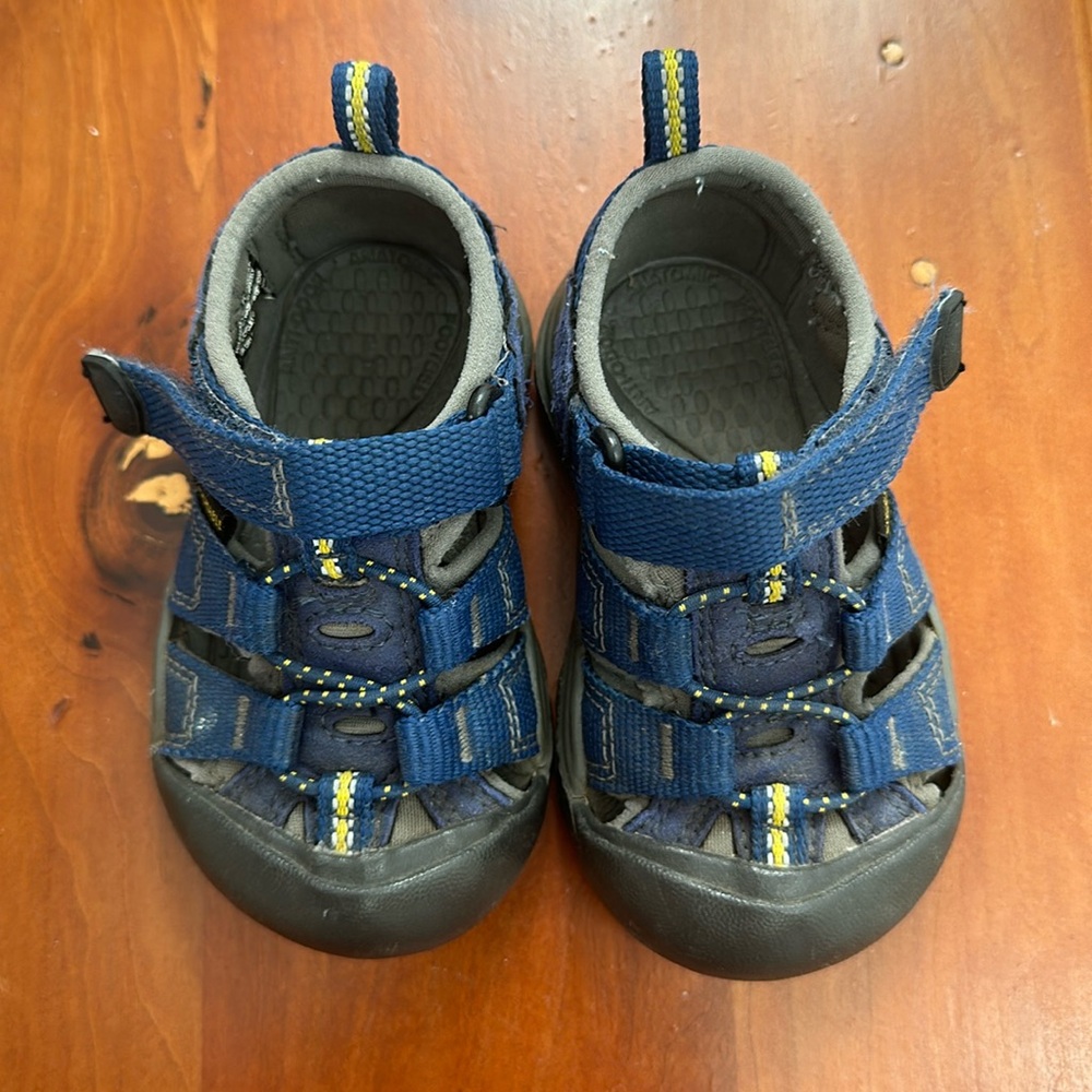 Keen kids Newport H2 water friendly sandals